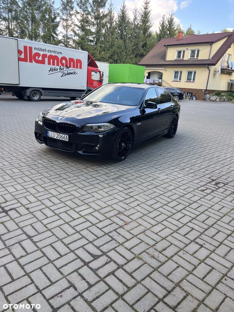 BMW Seria 5 530d xDrive - 12