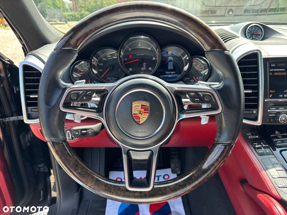 Porsche Cayenne Diesel Platinum Edition - 29