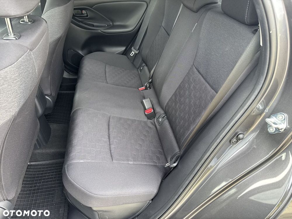 Toyota Yaris Hybrid 1.5 Style - 16