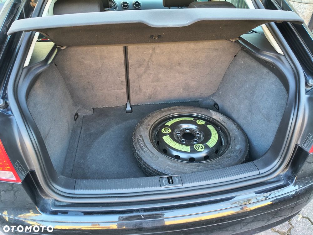 Audi A3 3-drzwiowe 1.6 Ambition - 16