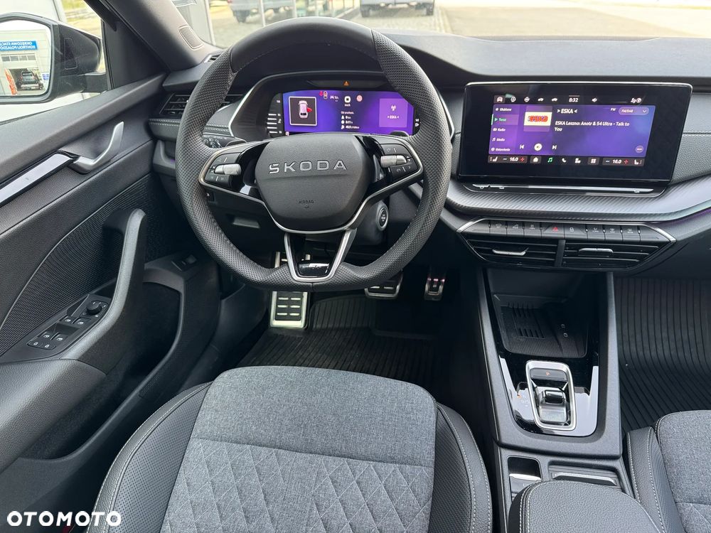 Skoda Octavia 2.0 TDI Sportline DSG - 21