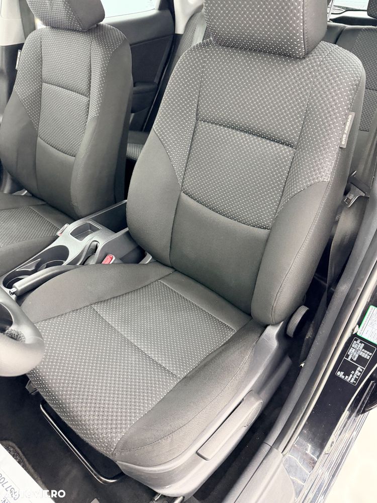 Hyundai i30 1.6 CRDI blue Classic - 11