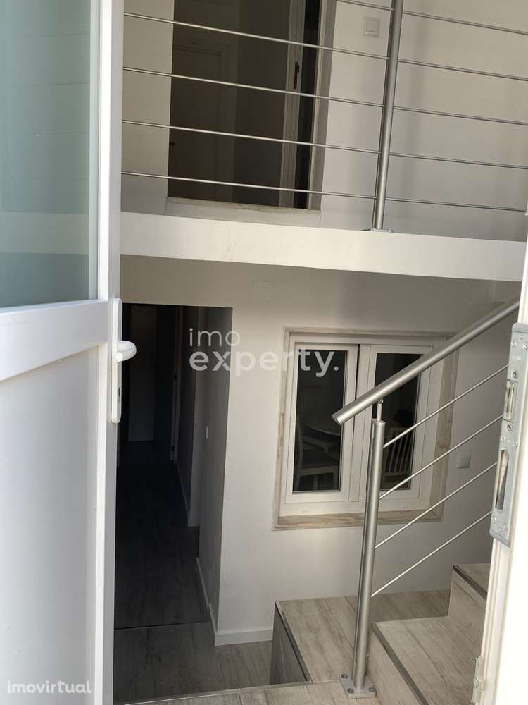 2 Moradias remodeladas com 2 pisos na Ajuda, Lisboa - Grande imagem: 4/18
