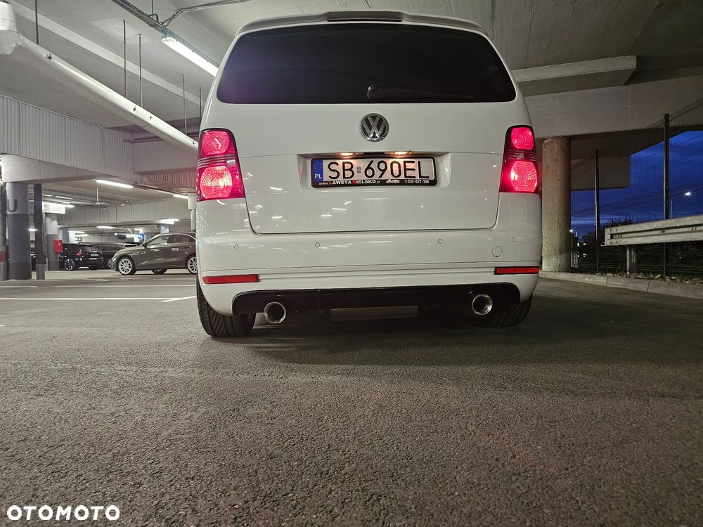 Volkswagen Touran - 8