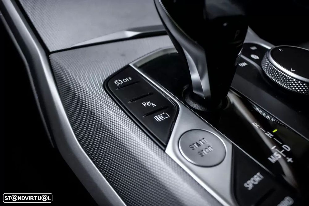 BMW 330 e Line Luxury Auto - 20
