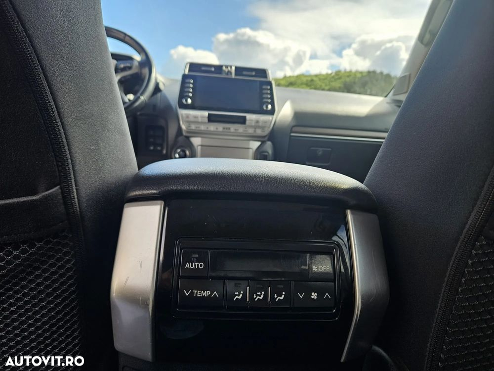 Toyota Land Cruiser 2.8l D-4D 204 CP A/T 7 locuri Executive - 18