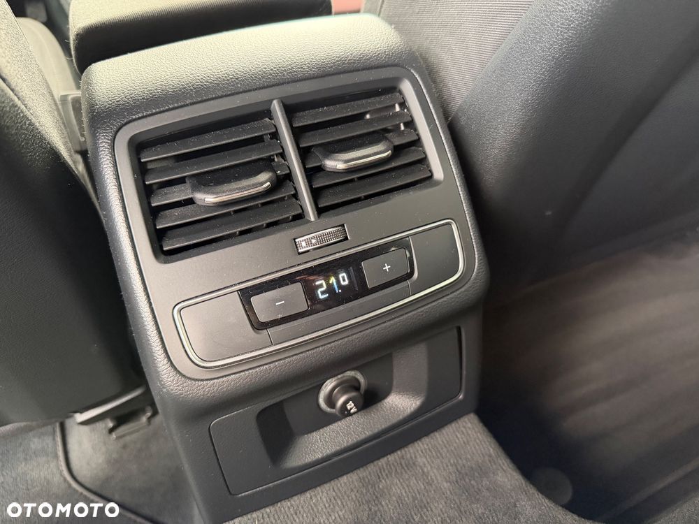 Audi A4 Avant 2.0 TDI ultra sport - 26