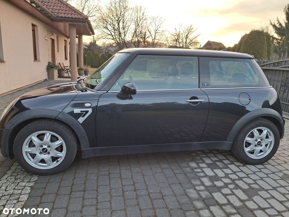 MINI ONE Seven - 12