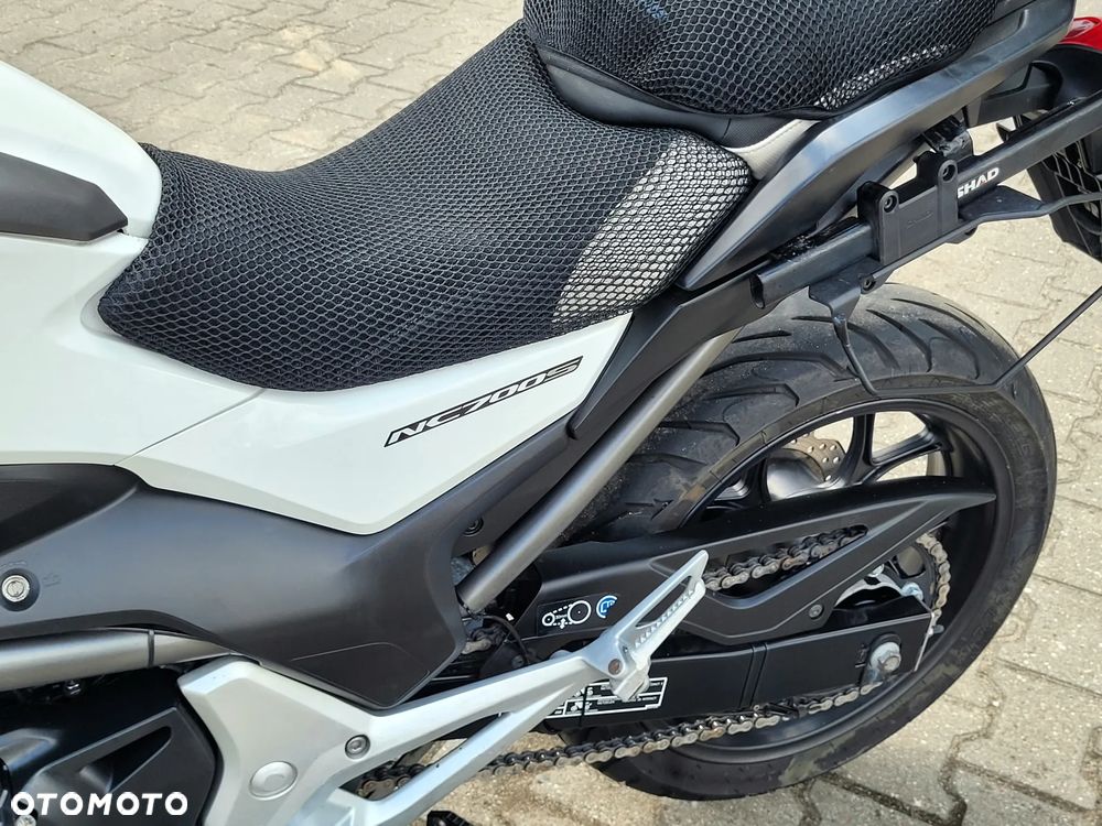 Honda NC - 16