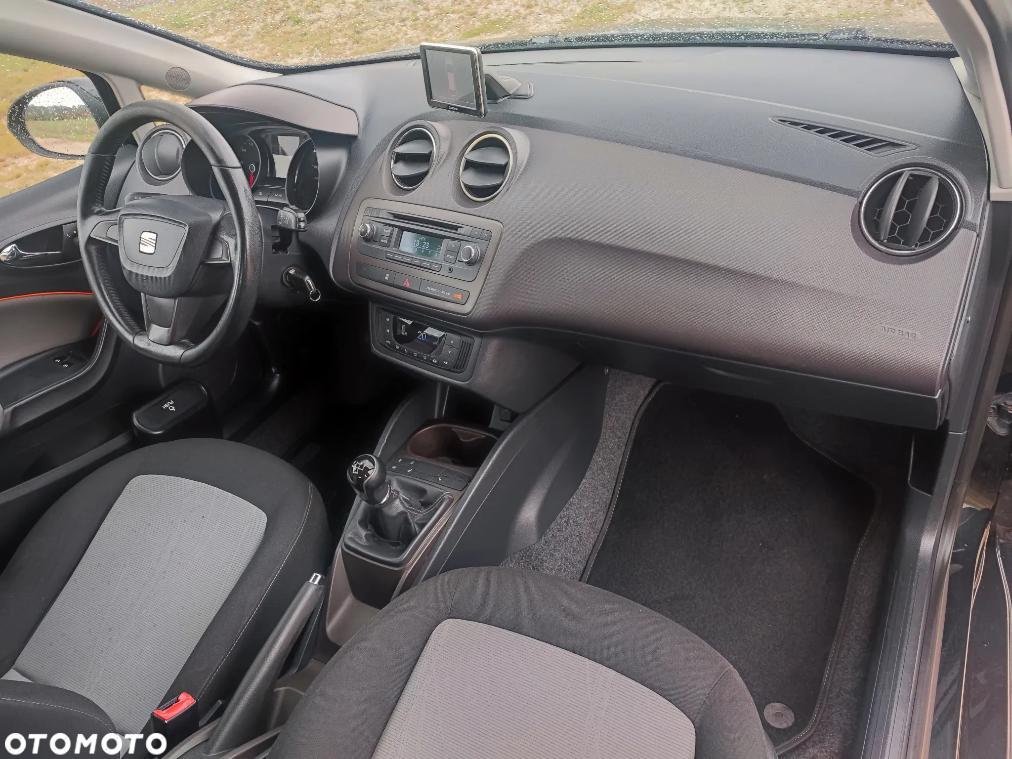 Seat Ibiza 1.4 16V Reference - 11