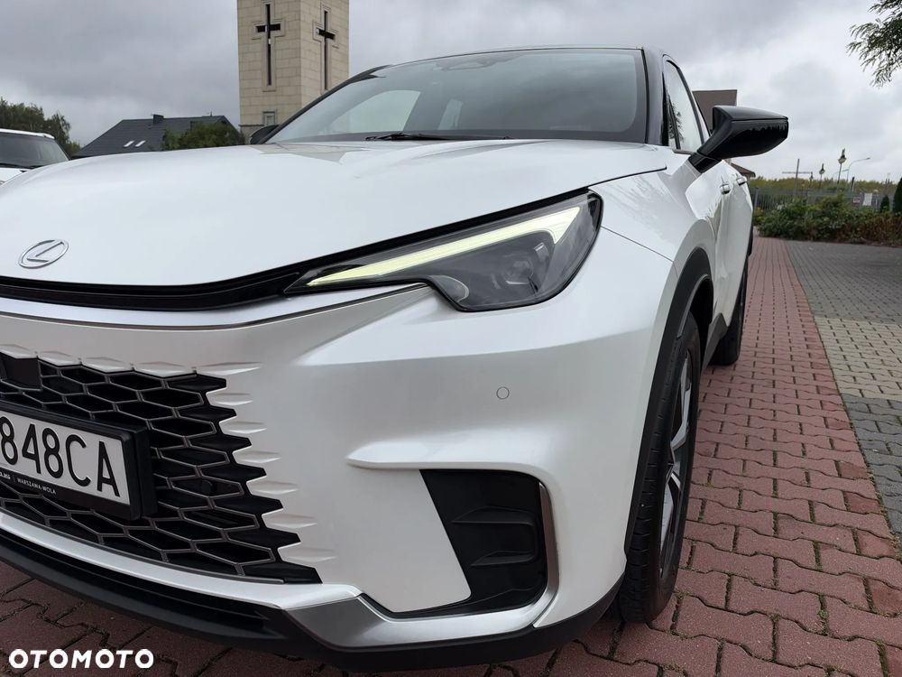 Lexus LBX 1.5 Hybrid Emotion - 9