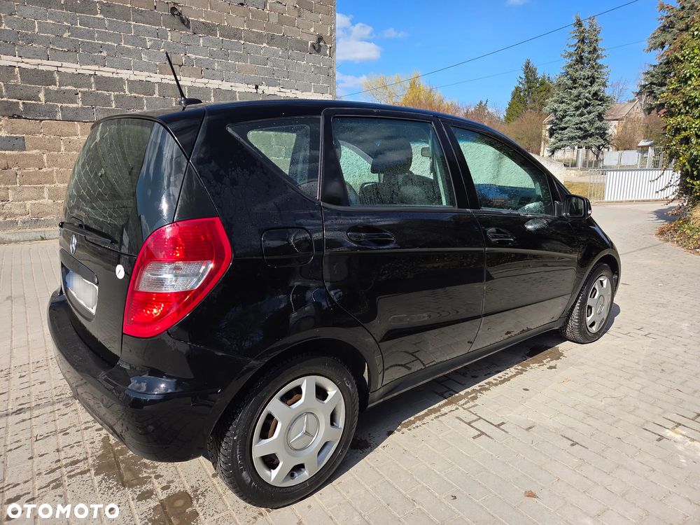 Mercedes-Benz Klasa A 180 BlueEfficiency Edition - 4