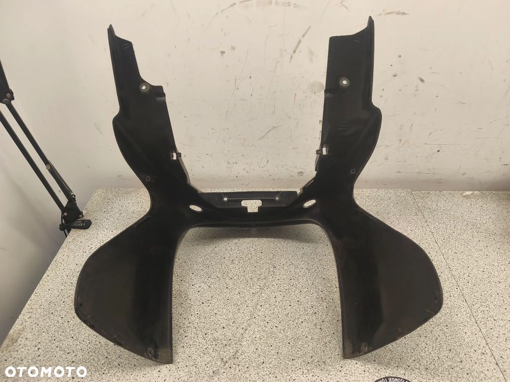 Owiewka, osłona, bok, boczek, czacha, czasza Yamaha 50 Aerox - 14