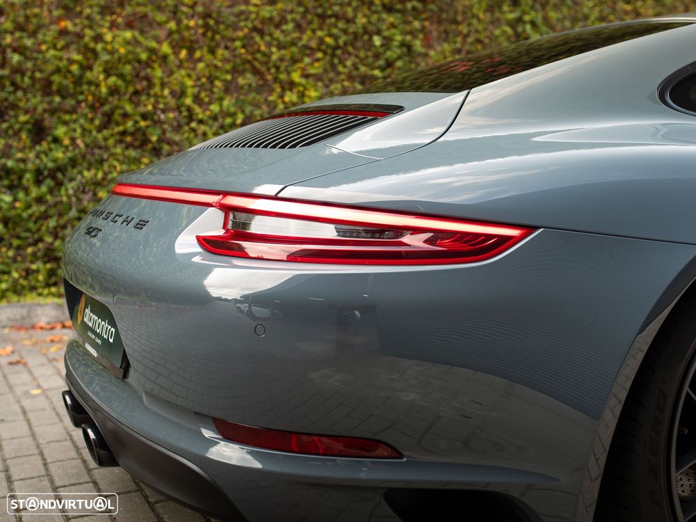 Porsche 911 (991) Carrera 4 GTS PDK - 16