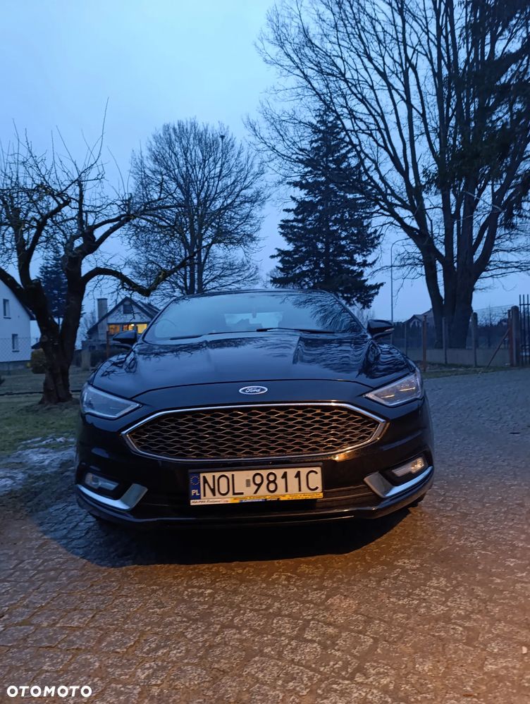 Ford Fusion - 2