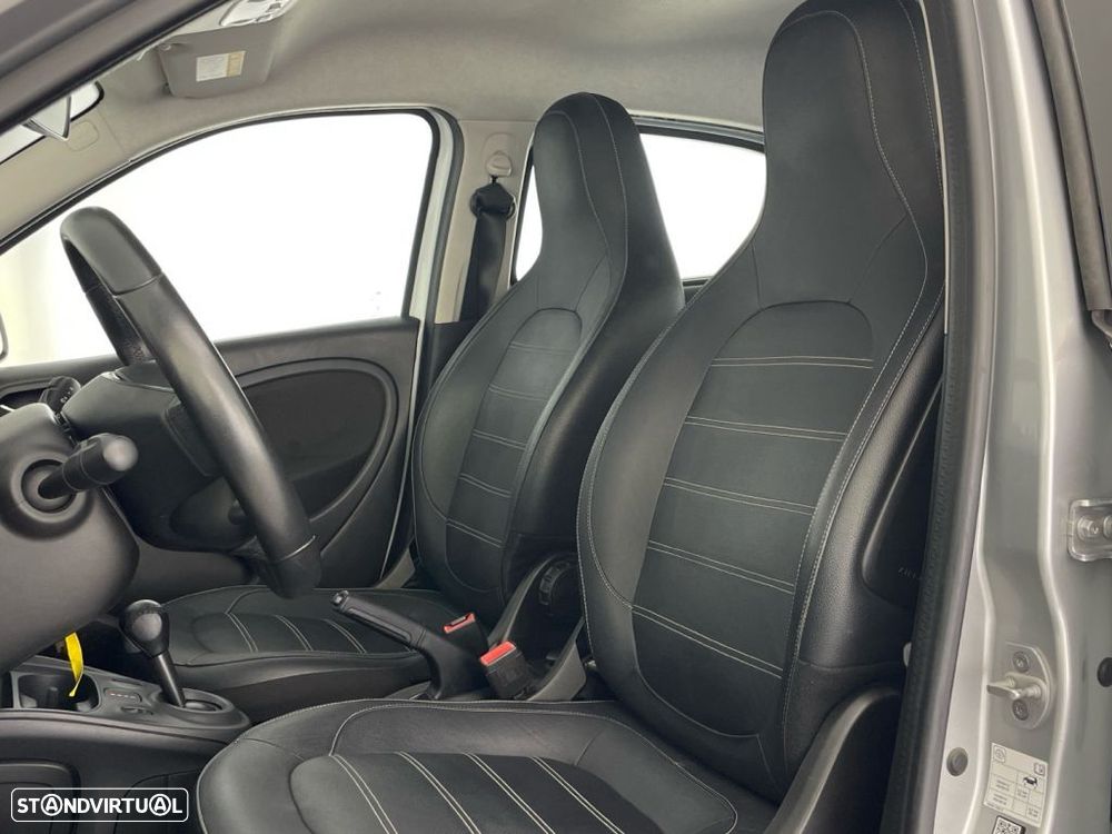 Smart ForFour EQ - 17