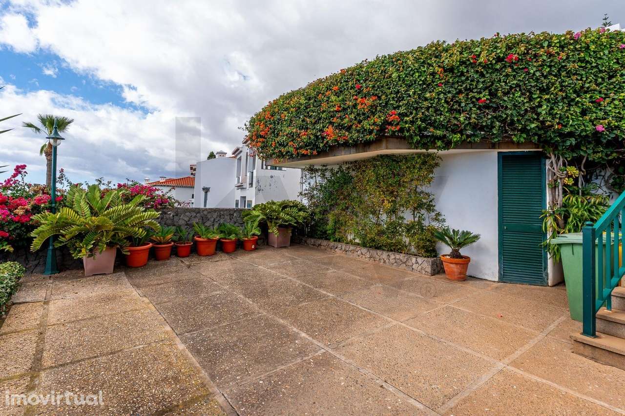 Moradia T4 com 258m2 no Garajau ,Piscina, Vista Mar Panorâmica e Garag - Grande imagem: 4/56