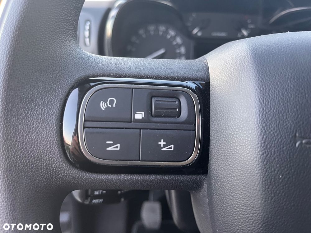 Citroën C3 1.2 PureTech Shine - 25