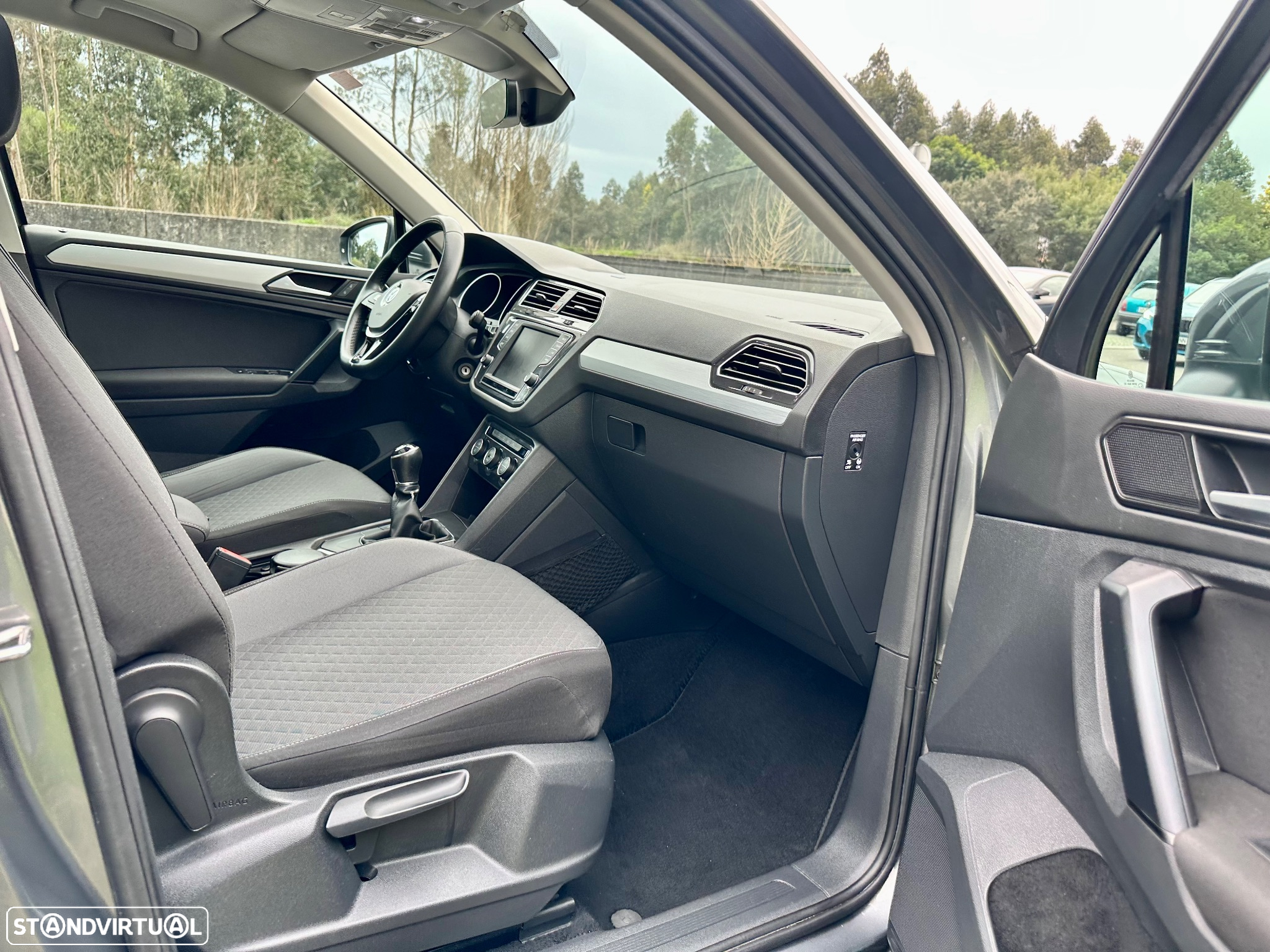 VW Tiguan 1.6 TDI Confortline - 31