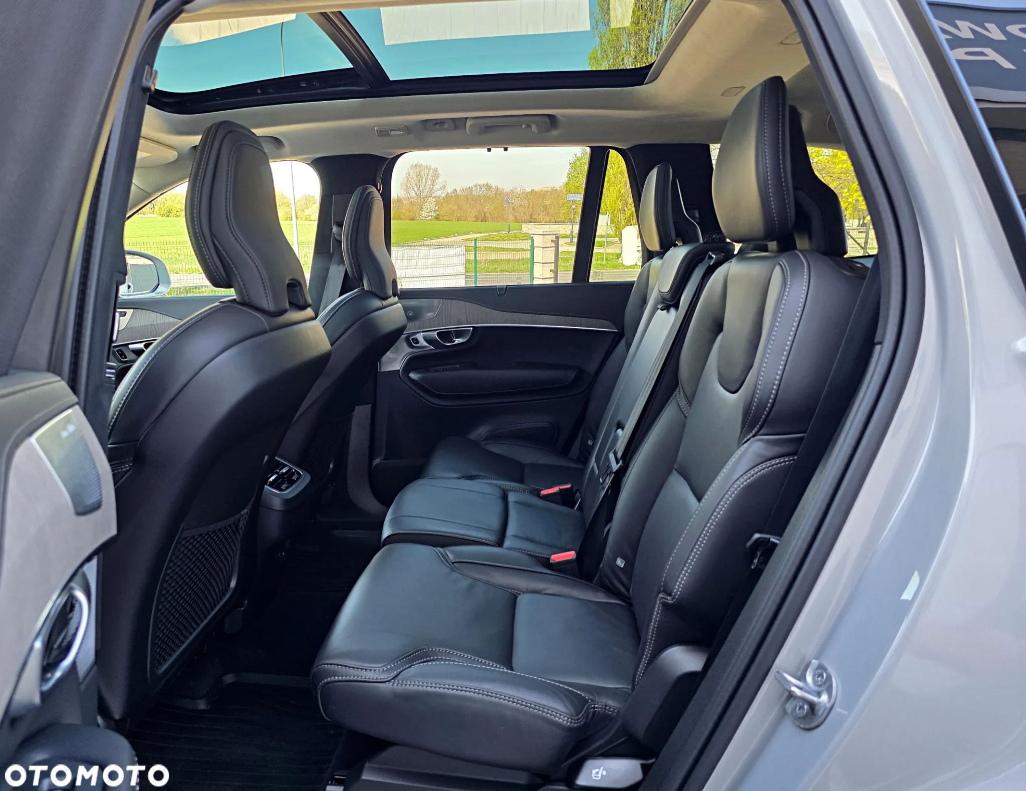 Volvo XC 90 - 23
