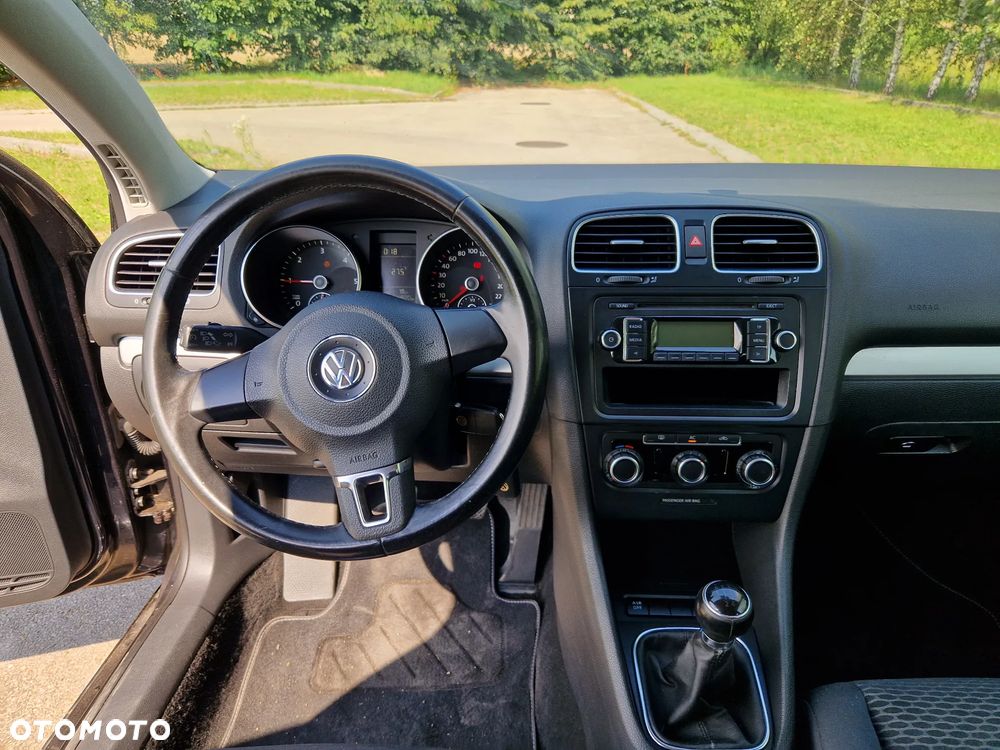 Volkswagen Golf 2.0 TDI DPF Comfortline - 12
