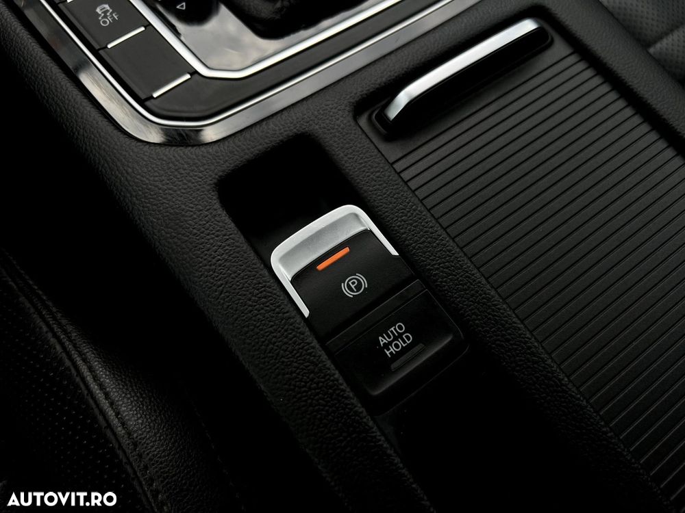 Volkswagen Passat Alltrack - 14