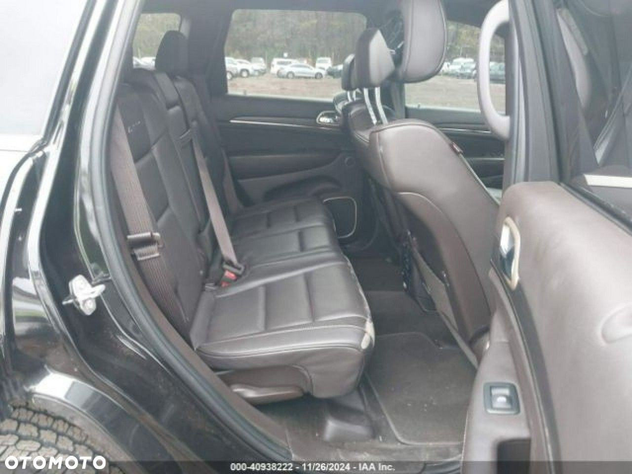Jeep Grand Cherokee - 12