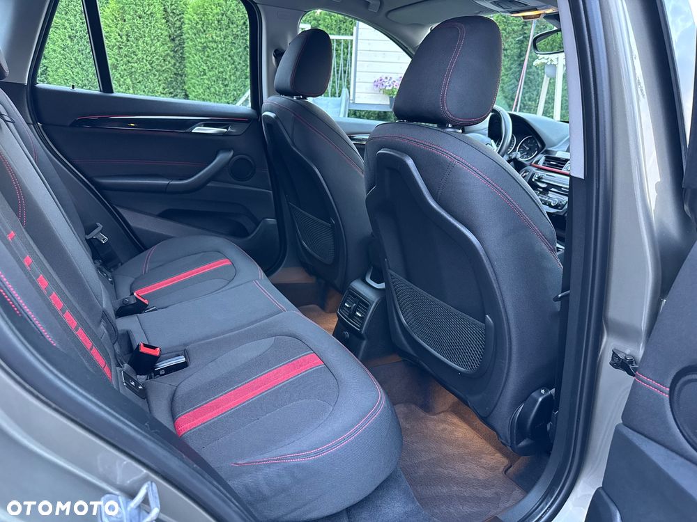 BMW X1 xDrive18d Sport Line - 8
