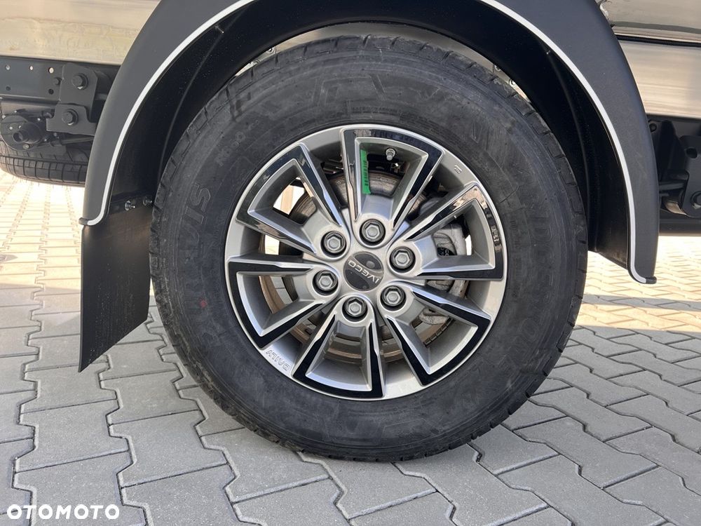 Iveco FABRYCZNIE NOWE • BEZ KOMPROMISÓW • FULL OPCJA - 29