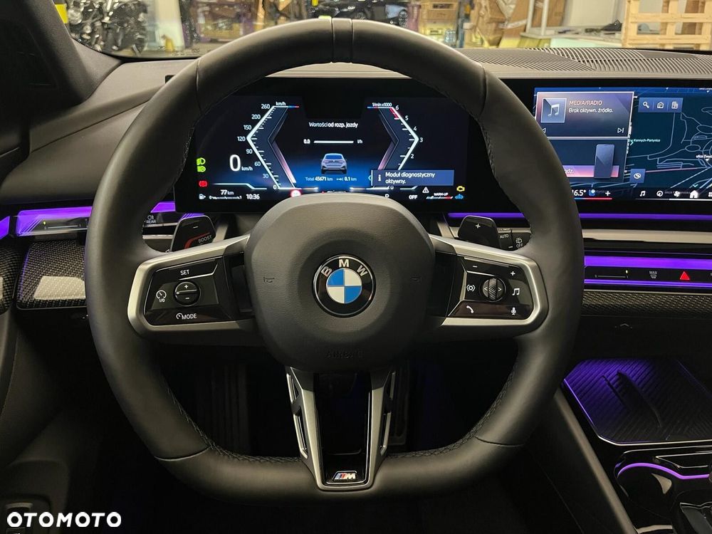 BMW Seria 5 520d xDrive mHEV M Sport - 24