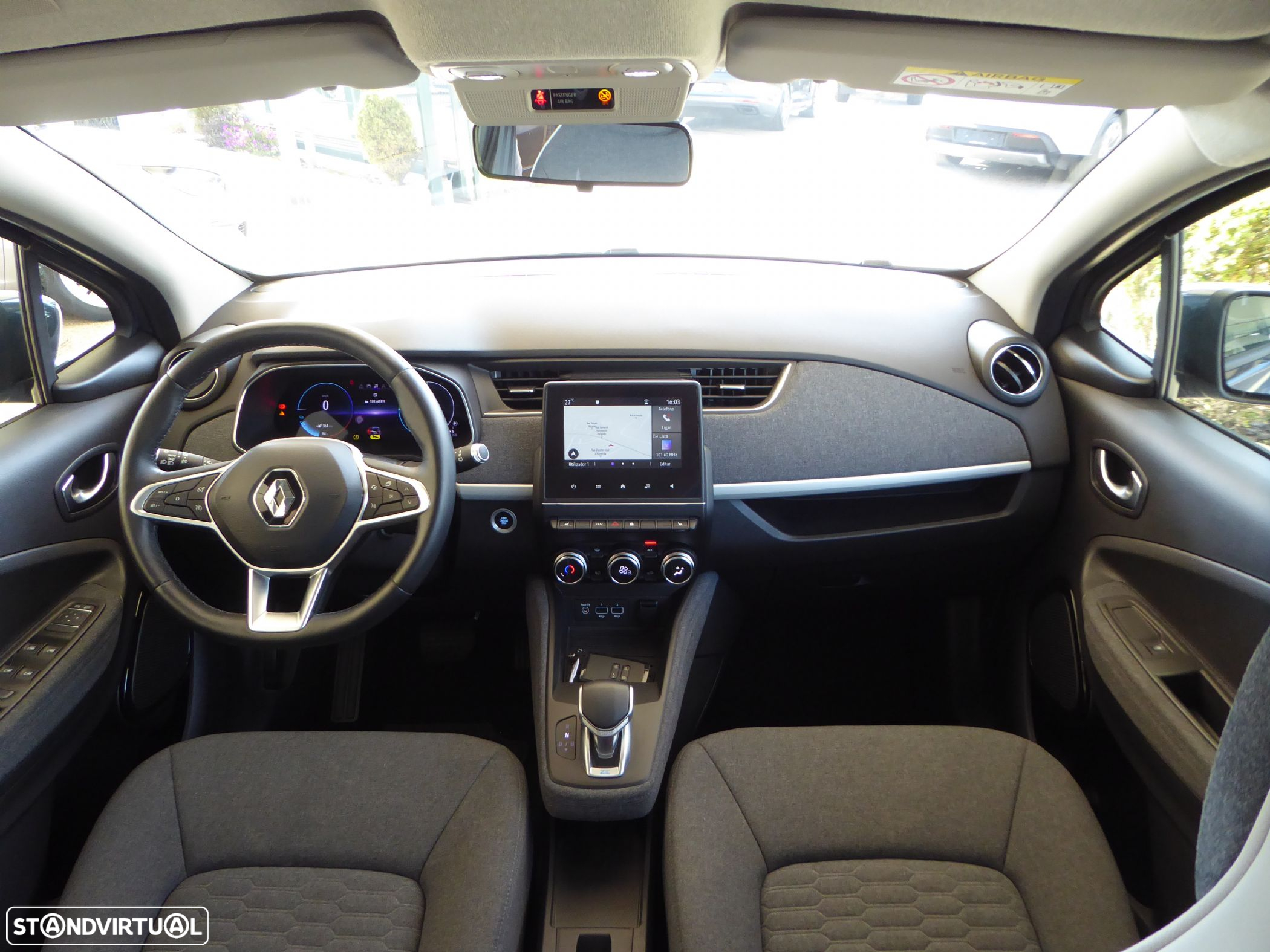 Renault Zoe - 11