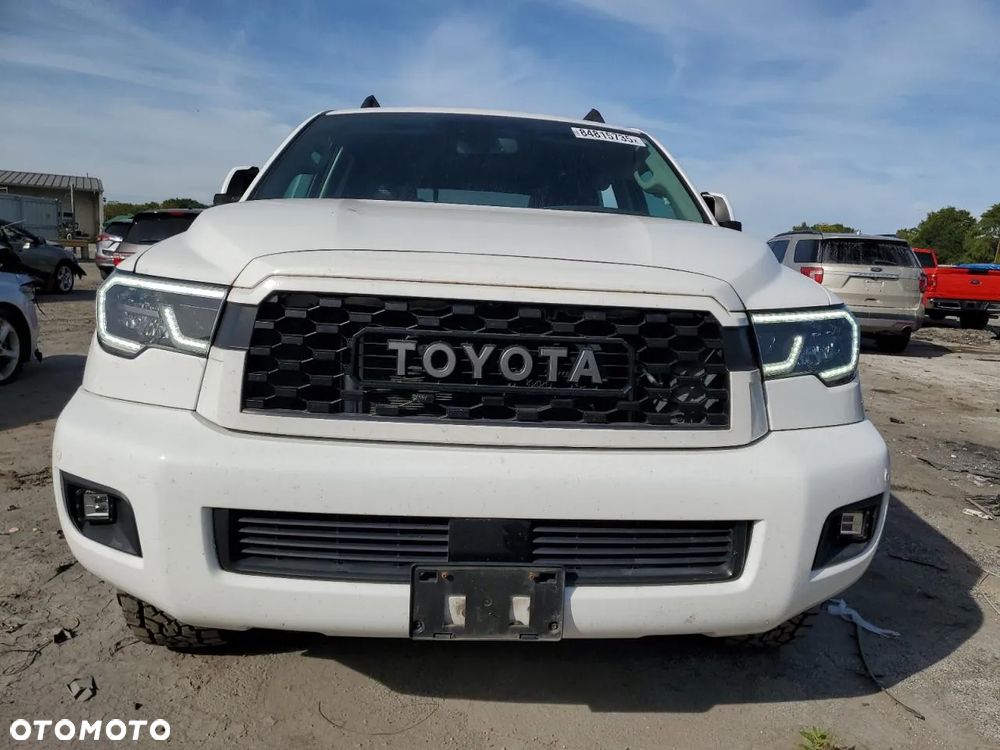 Toyota Sequoia