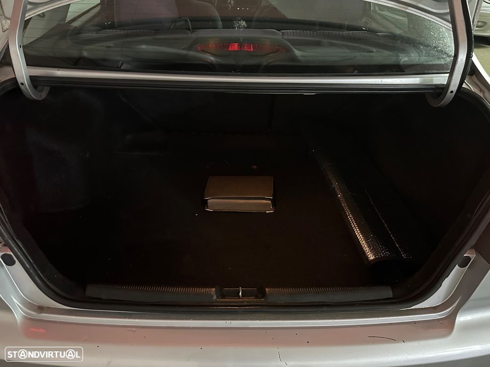 Honda Civic 1.6 LS - 14