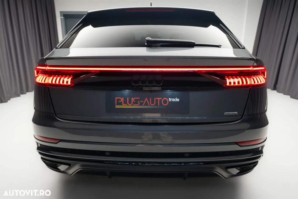 Audi Q8 - 12