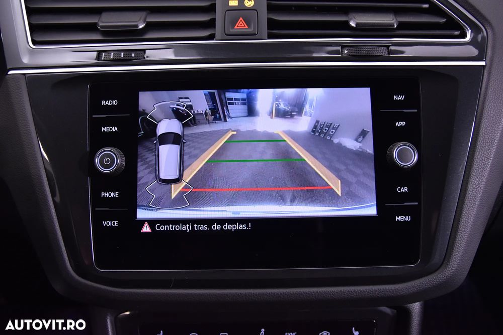 Volkswagen Tiguan - 20