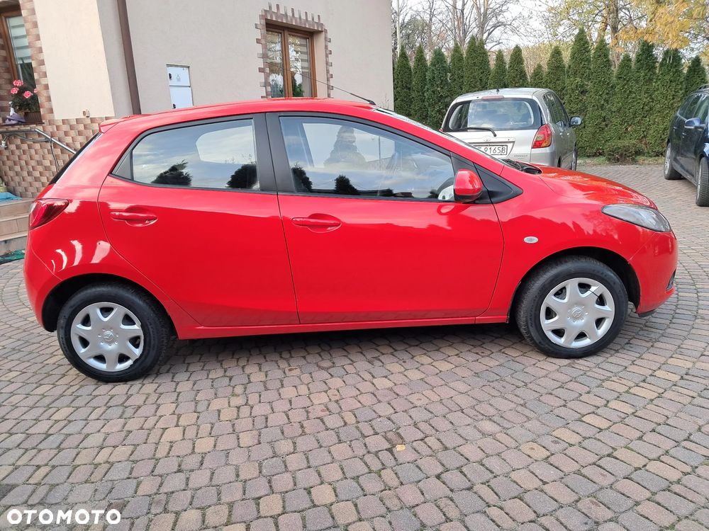 Mazda 2 - 5