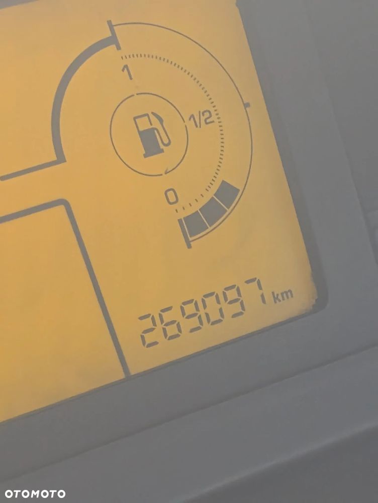 Citroën C4 Picasso 1.6 HDi FAP EGS6 Exclusive - 10