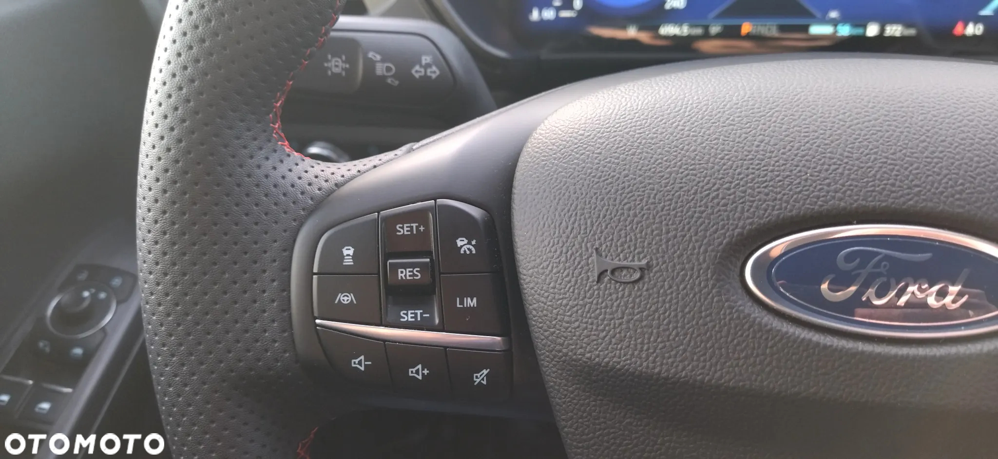 Ford Kuga - 14