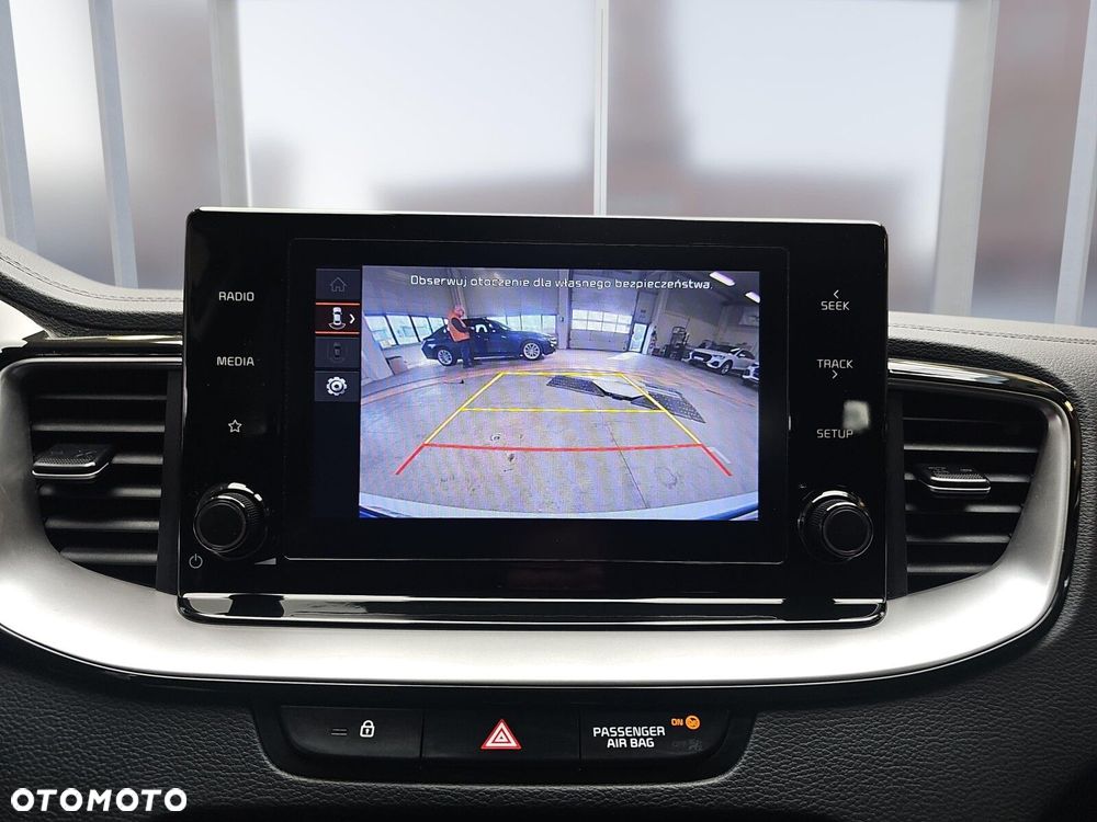 Kia Ceed 1.6 GDI PHEV L DCT - 17