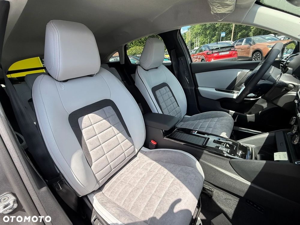 Citroën C4 1.2 mHEV Max eDCT6 - 10