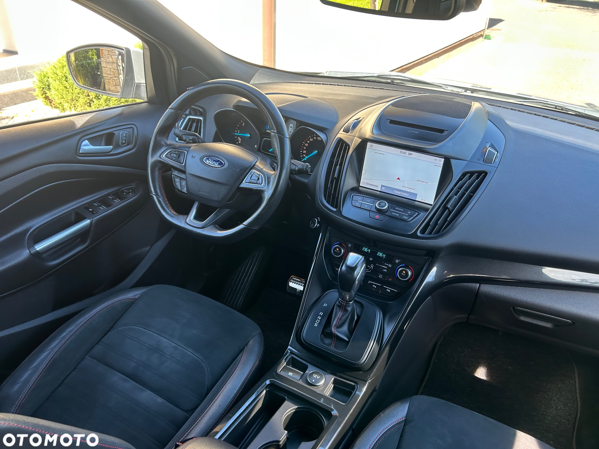 Ford Kuga 2.0 TDCi AWD ST-Line - 28