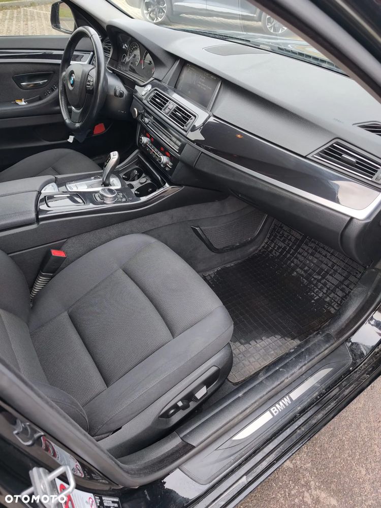 BMW Seria 5 520d Luxury Line - 10
