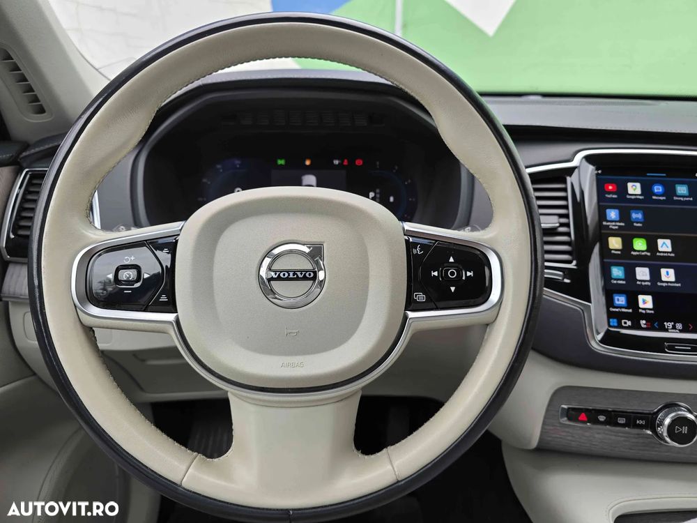 Volvo XC 90 - 9