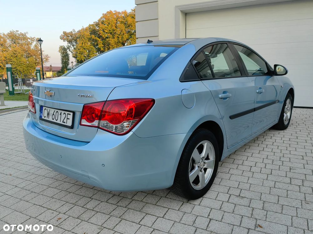 Chevrolet Cruze 1.6 LT - 1