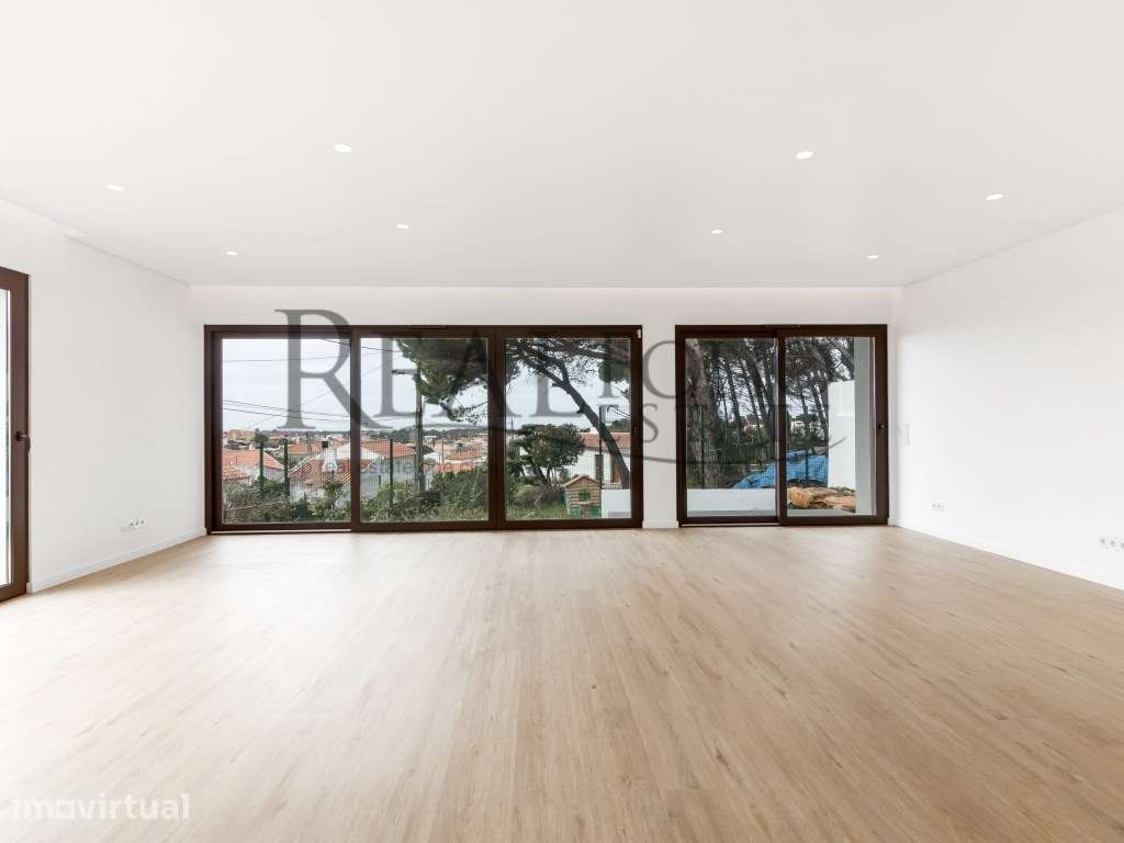 Moradia T3+1 com Piscina e Jardim Privativo em Cascais - Grande imagem: 2/30