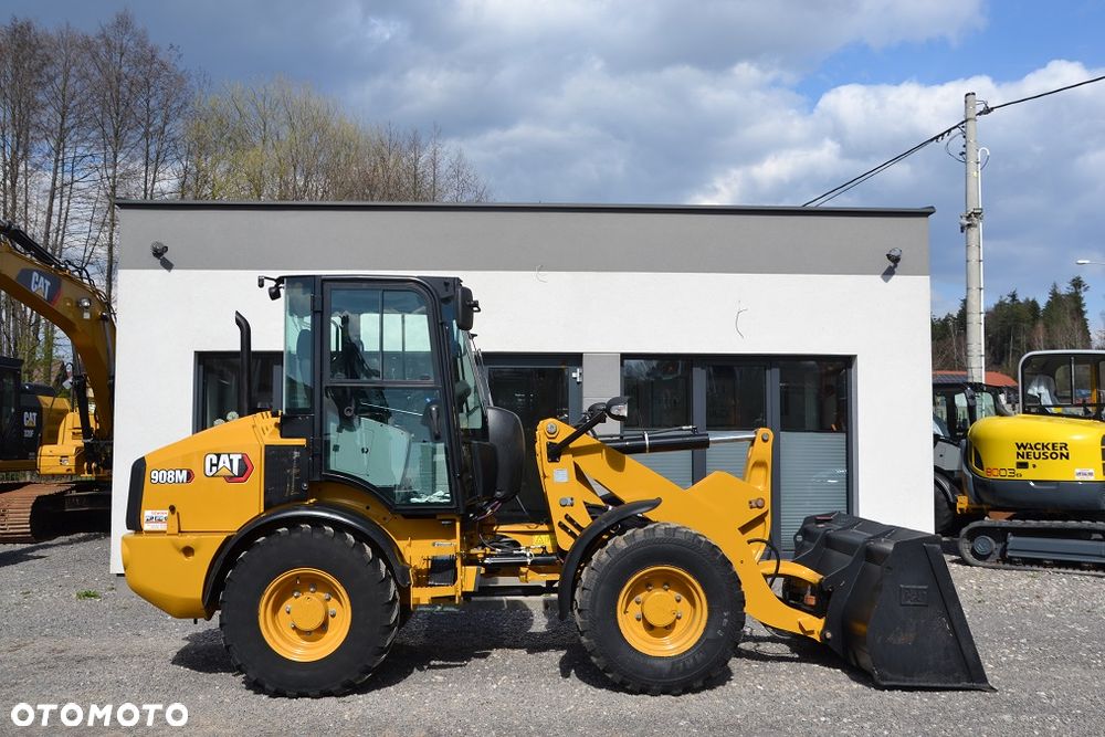 Caterpillar 908 M - 12