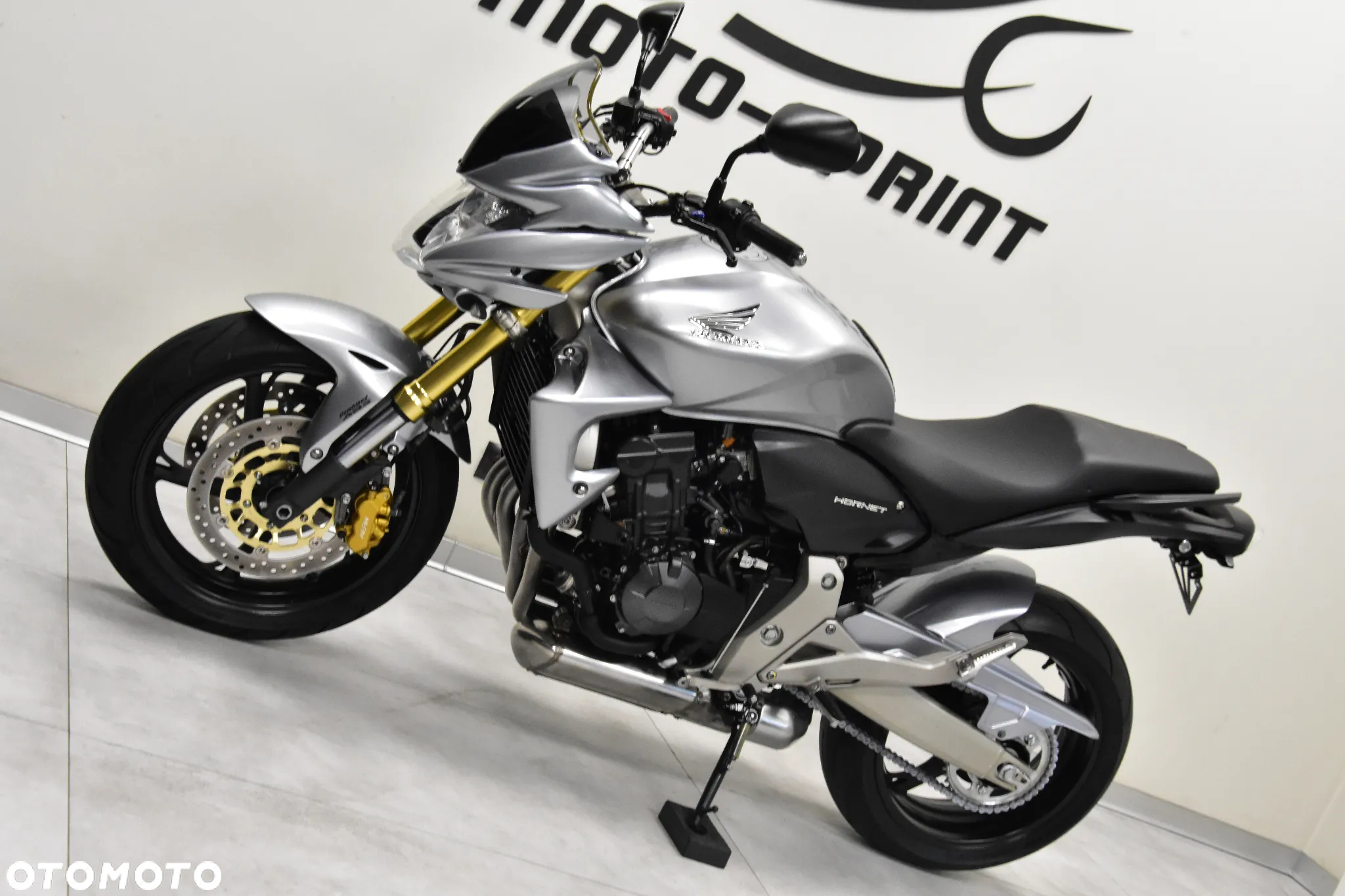 Honda CB - 8