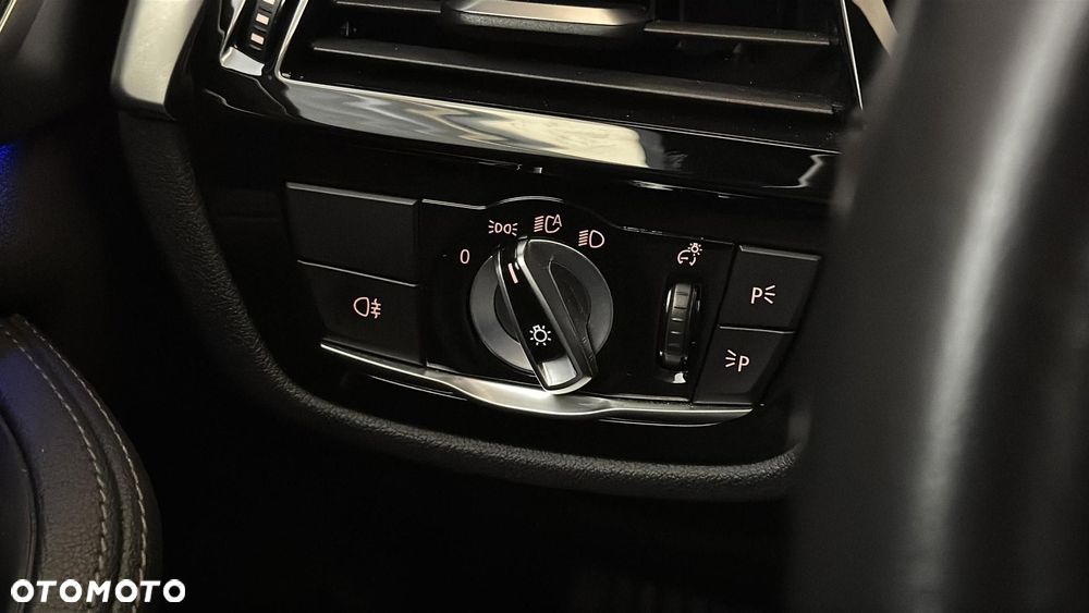 BMW Seria 5 - 25