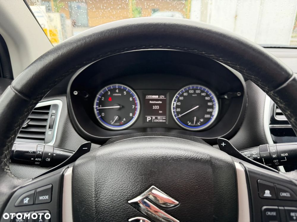Suzuki SX4 S-Cross 1.4 T Premium 4WD - 17