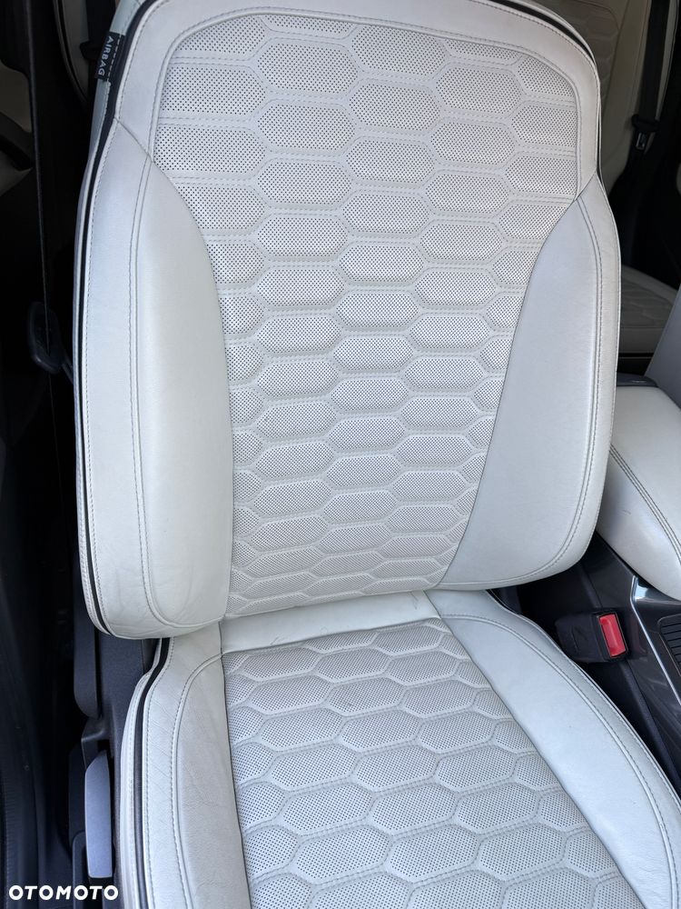Ford Kuga 2.0 TDCi 4WD Titanium - 19